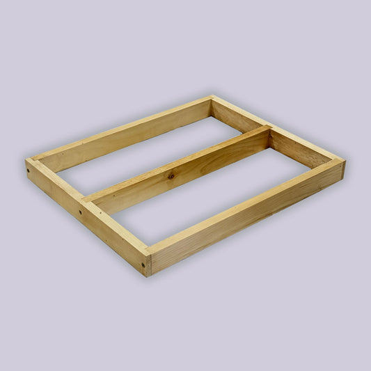 Two Queen Keeper Feeding Shim